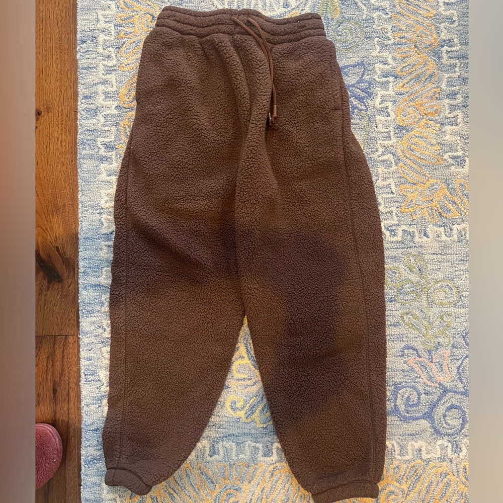 Standard Cloth Polar Fleece Jogger
UO